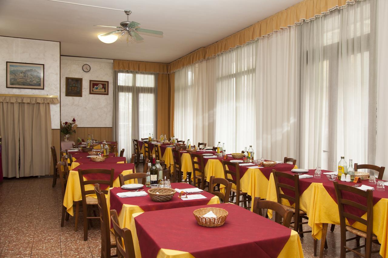 לידו די ג'סולו Hotel Taormina מראה חיצוני תמונה